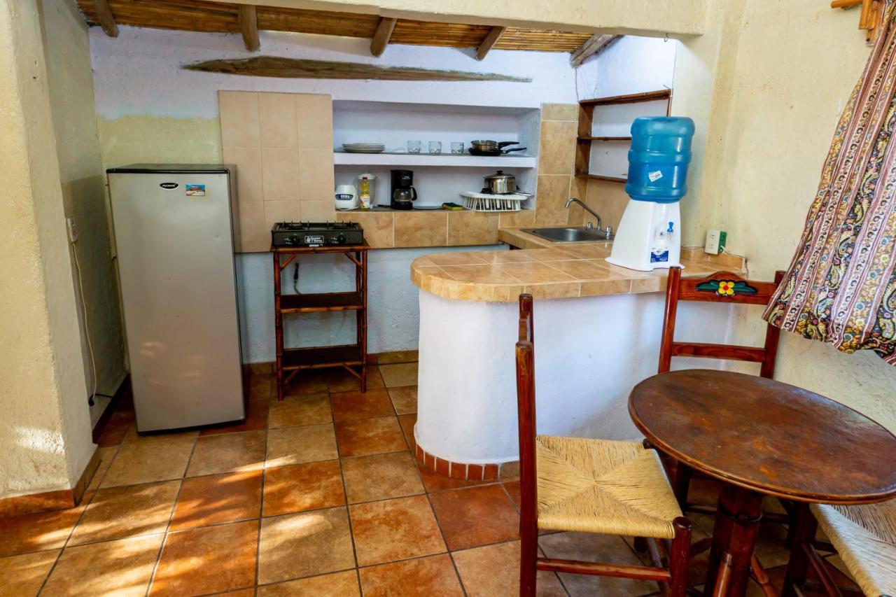 Casa Mexica Bungalows Zihuatanejo Zewnętrze zdjęcie