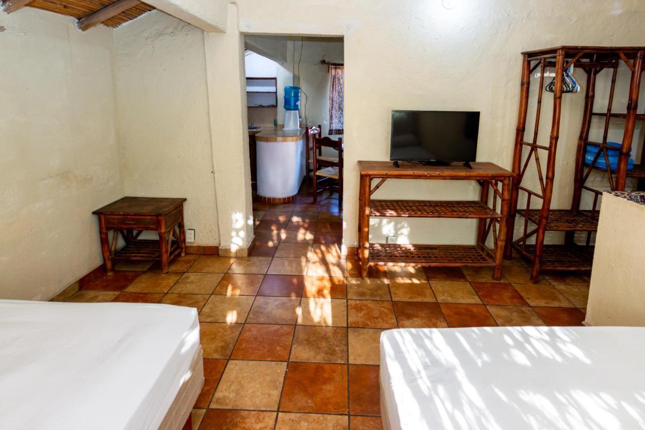 Casa Mexica Bungalows Zihuatanejo Zewnętrze zdjęcie