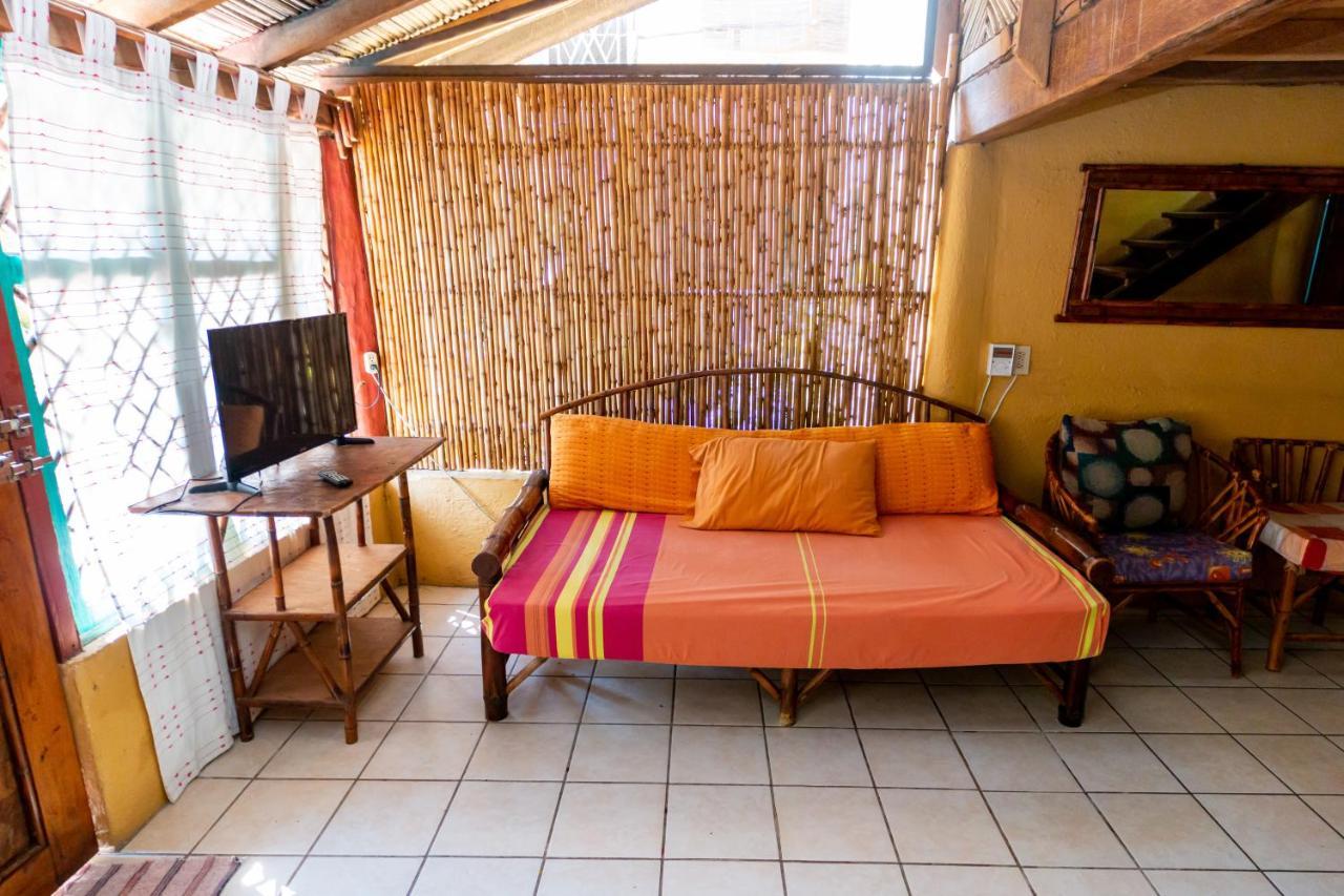 Casa Mexica Bungalows Zihuatanejo Zewnętrze zdjęcie