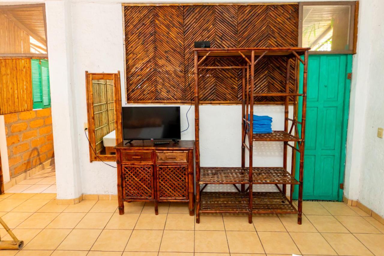 Casa Mexica Bungalows Zihuatanejo Zewnętrze zdjęcie