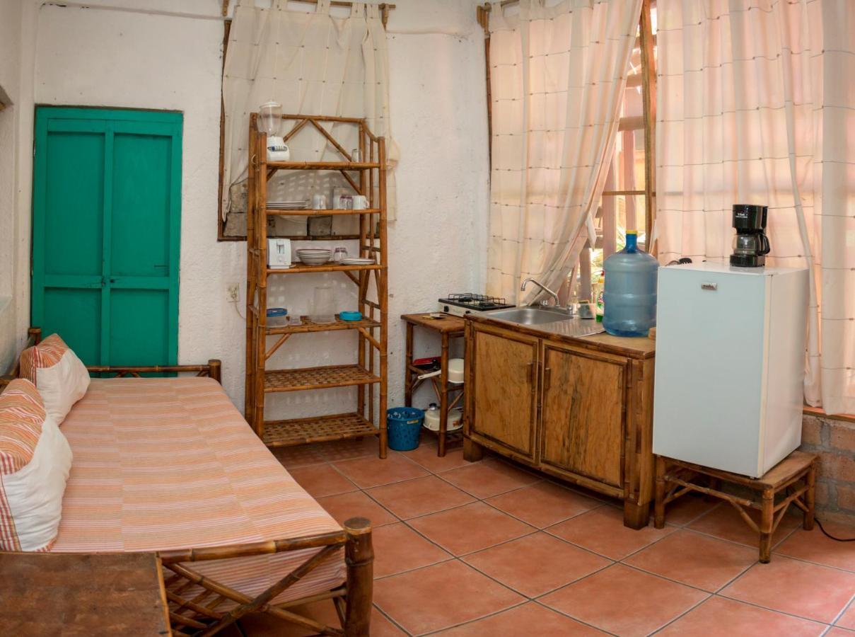 Casa Mexica Bungalows Zihuatanejo Zewnętrze zdjęcie