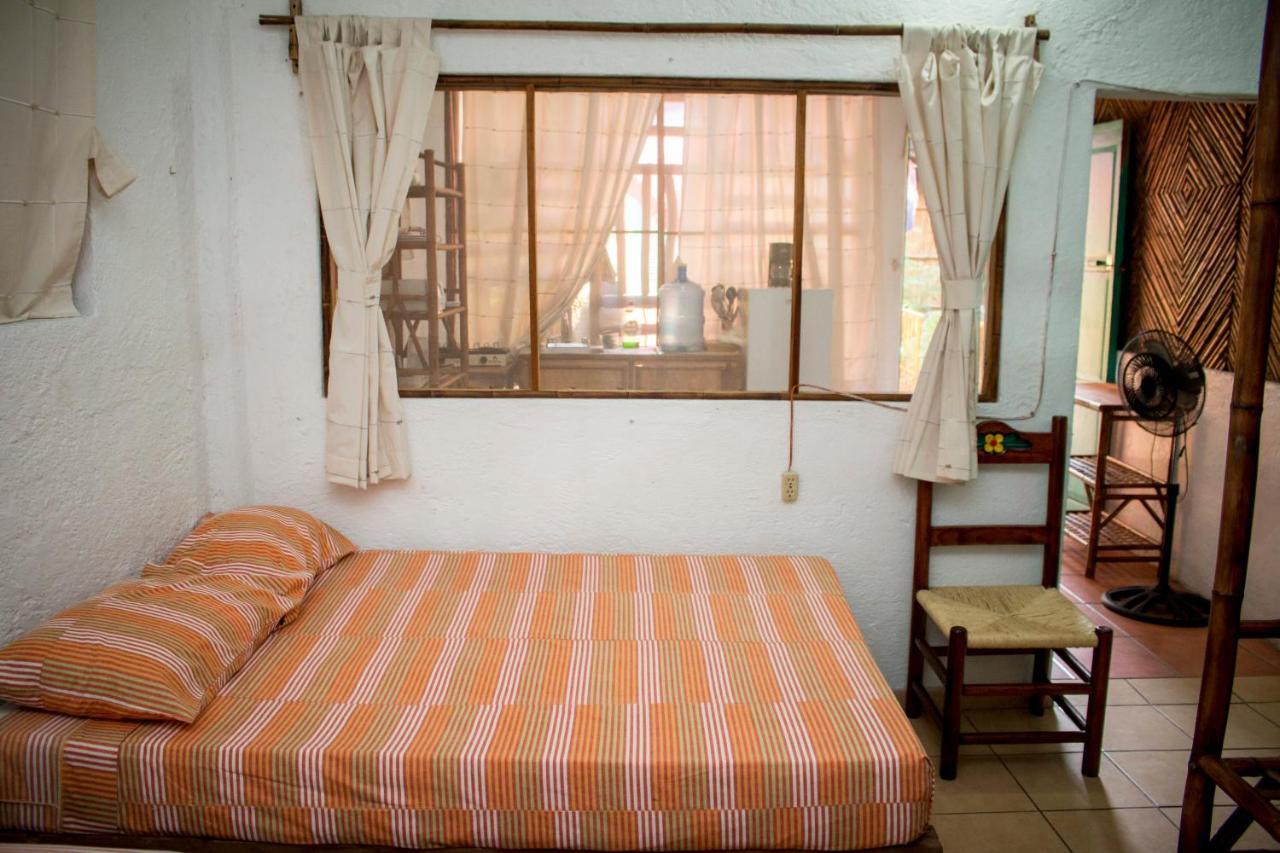 Casa Mexica Bungalows Zihuatanejo Zewnętrze zdjęcie